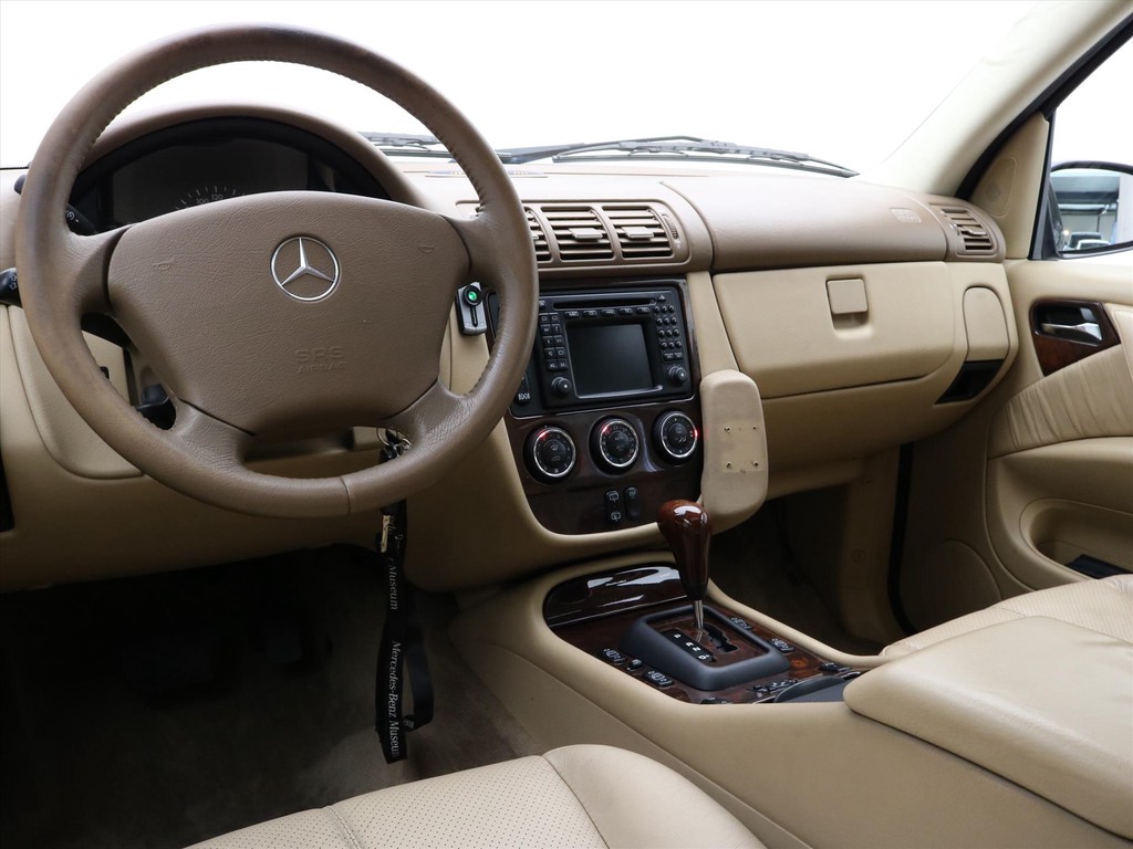 Mercedes-Benz M-Klasse